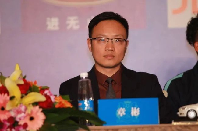 米体报道表示，劳塔罗的续约官宣在2024年年初被提上日程，可能会赶在1月6日国米新年首战前官宣，新约税后年薪为800万欧，并至少续约至2028年，目前所有手续都已经完成。